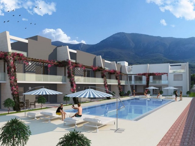 Ich verkaufe meine Wohnung (zwei Etagen, 1 und 2 türkische Etagen) 3+1 mit herrlichem Blick auf das Meer und die Berge im Coliseum Court-Komplex in Doğanköy (Kyrenia).