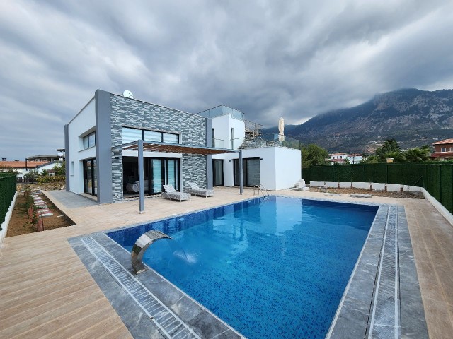 Luxuriöse neue 3+1-Villa zum Verkauf in Lapta, nahe dem Strand und der Straße +905428777144 Englisch