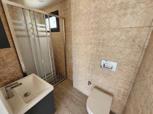 Lapta, plaja ve yola yakın,  lux yeni 3+1 satilik villa +905428777144 English,  Türkçe,  Русский 