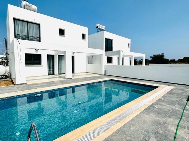 3+1 LUX VILLA MIT PRIVATEM POOL