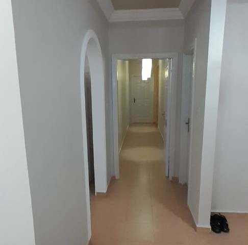 Kyrenia center, Zeytenlik 137m2 for sale! 3+1 flat, title deed ready +905428777144 English, Turkish, Русский