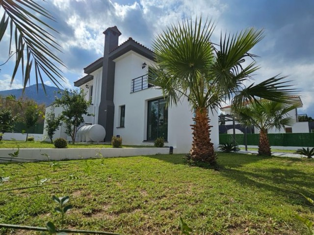 Renovated 4+1 Villa With Private Pool In Magnificent Location In Bellapais