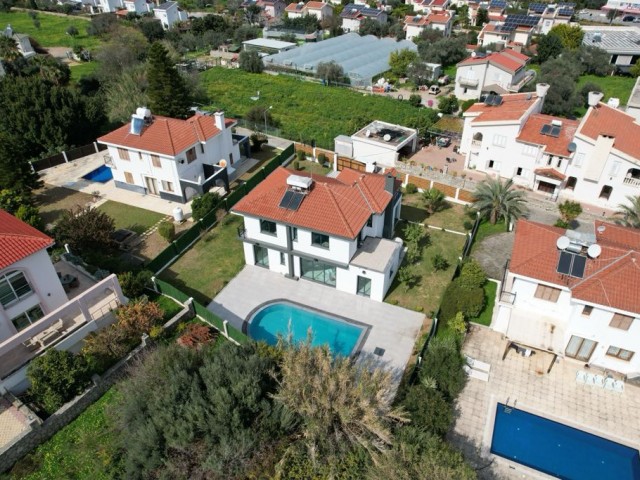 Renovierte 4+1 Villa in herrlicher Lage mit privatem Pool in Bellapais