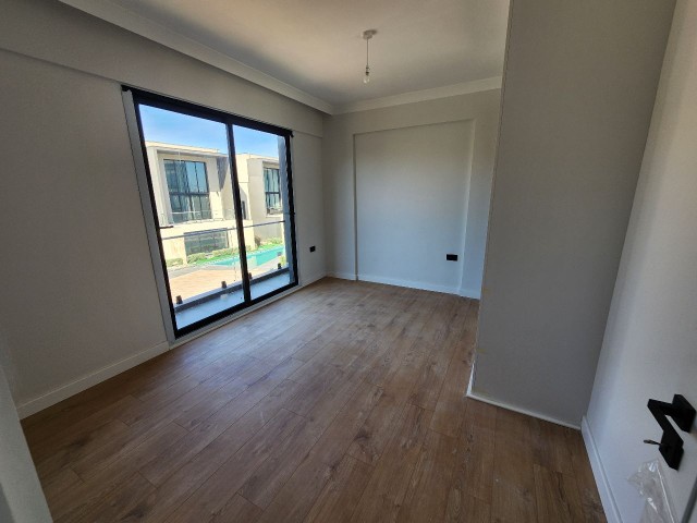 Karaolanoglu, 0 zum Meer zu verkaufen 3+1 2 Loft-Wohnungen, 105m2 und 115m2 +905428777144 Englisch, Türkisch, Russisch