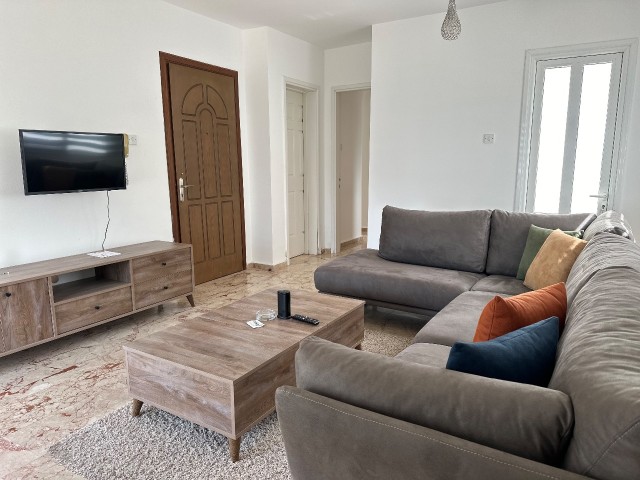 3+1 PENTHOUSE ZU VERMIETEN IM KYRENIA CENTER