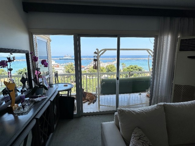 3+1 apartment with a magnificent view to the sea!