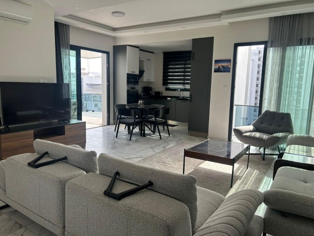 Im Herzen der Stadt Kyrenia 2+1 Penthouse ZU VERKAUFEN