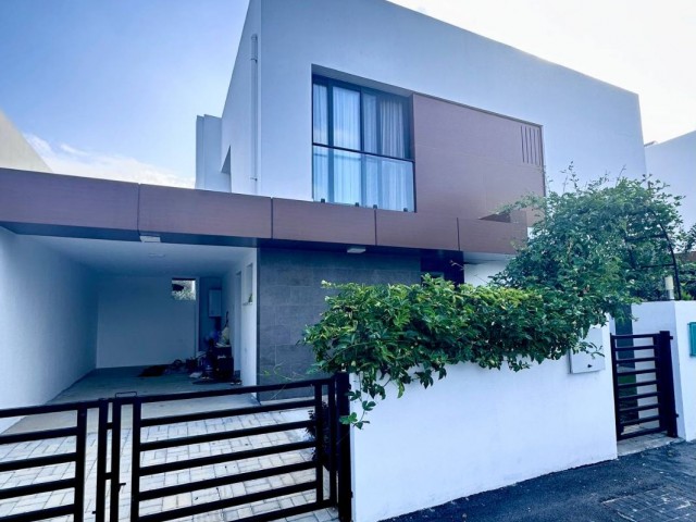 Emtan Deluxia 3+1 voll möblierte Villa in Çatalköy