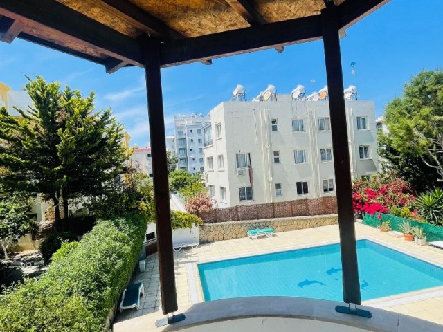 💫Продается квартира 3+1 в центре Кирении на Кипре, полностью меблированная, в пешей доступности куда угодно, на участке с бассейном