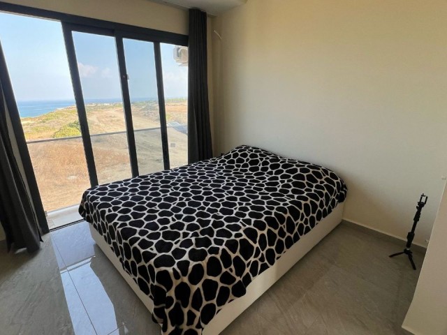 Girne Karşıyakada  2+1 Kıralik villa Denize yaninda