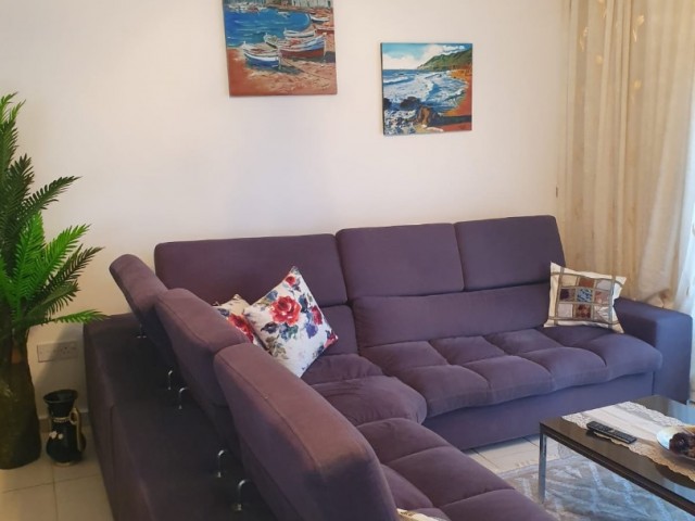 GIRNE MERKEZDE SATILIK 2+1 DAİRE 