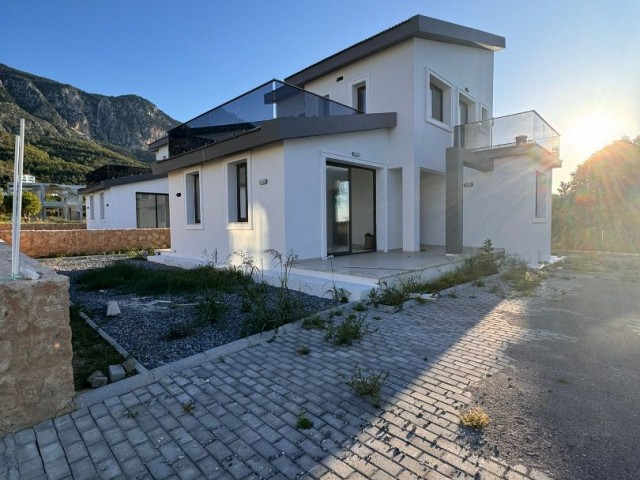 New luxury 3+1 villa in Lapta region