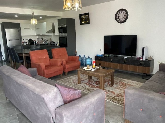 Heart of Kyrenia city 2+1 FLAT FOR RENT