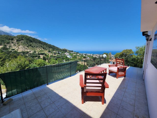 Alsancak, Villa mit privatem Pool zum Verkauf mit Berg- und Meerblick +905428777144 Englisch, Türkisch, Russisch