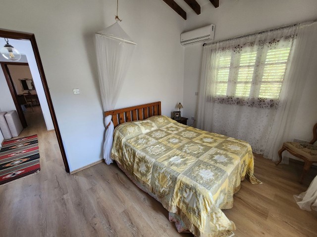 Alsancak, dağa ve deniz manzaralı satilik özel havuzlu villa +905428777144 English,  Türkçe,  Русский