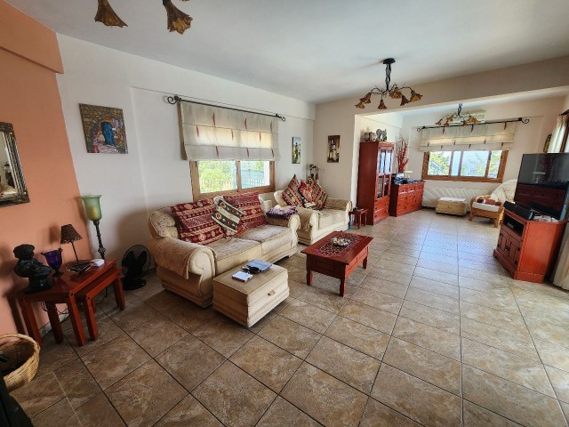 Kyrenia, Lapta, Villa zum Verkauf innerhalb von 2,5 Dekaden, in einem nicht benachbarten Gebiet +905428777144 Englisch, Türkisch, Russisch