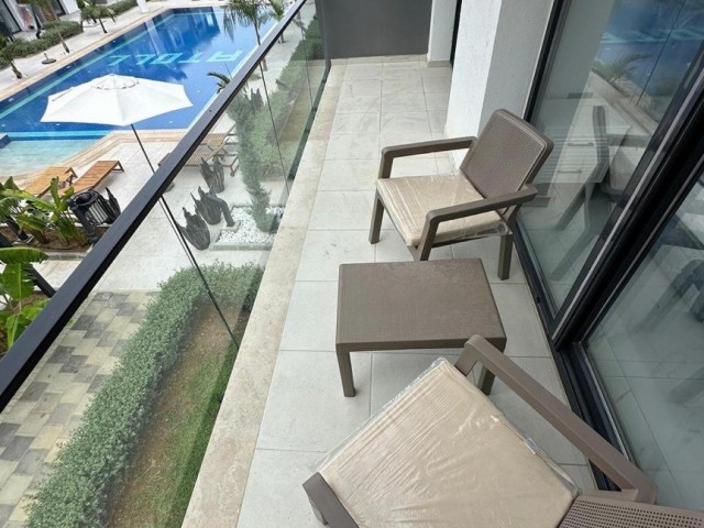 Luxurious 2+1 apartment with shared pool for sale in Alsancak!