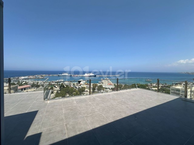 3+1 seafront penthouse for sale in Kyrenia!