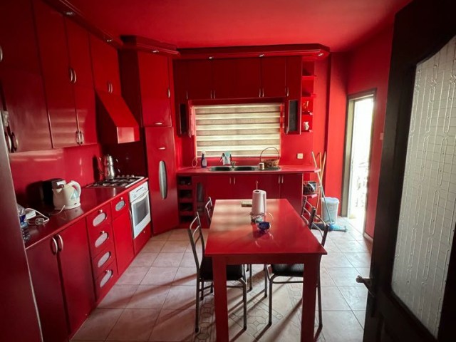 3+1 flat for sale in Ortaköy, Nicosia