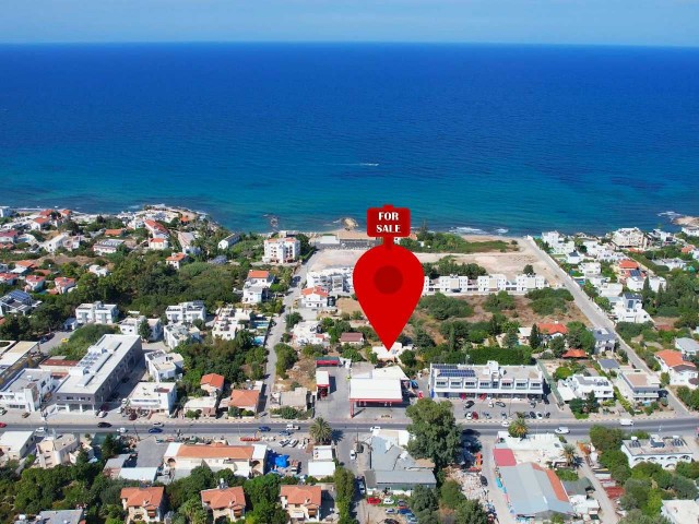 Detached House-Land for Sale in Girne Karaoğlanoğlu