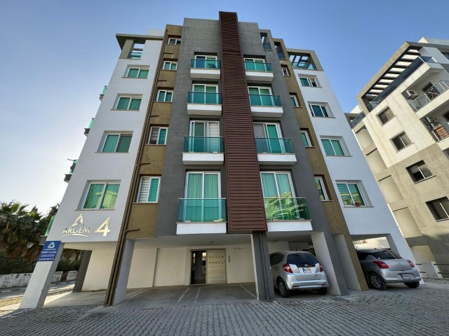 Girne Merkez'de Penthouse Akpınar Pastanesi Üstü