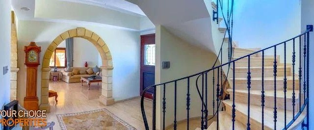 Satılık 4 Yatak Odalı Lüks Villa Esentepede 