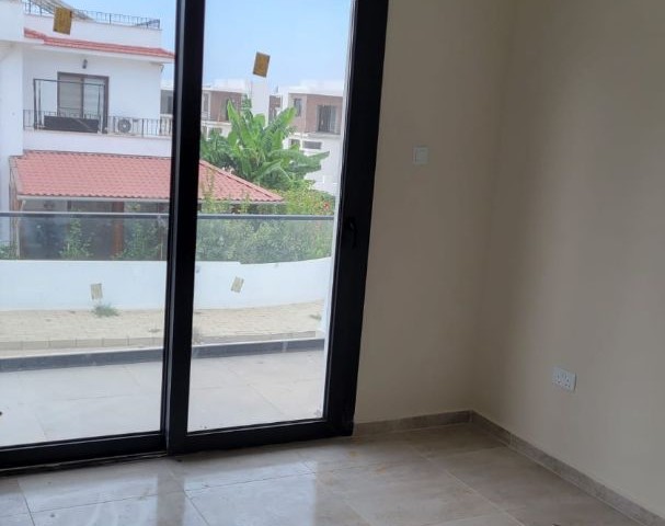 3+1 Maisonette-Villa zum Verkauf in İskele Bahçeler.