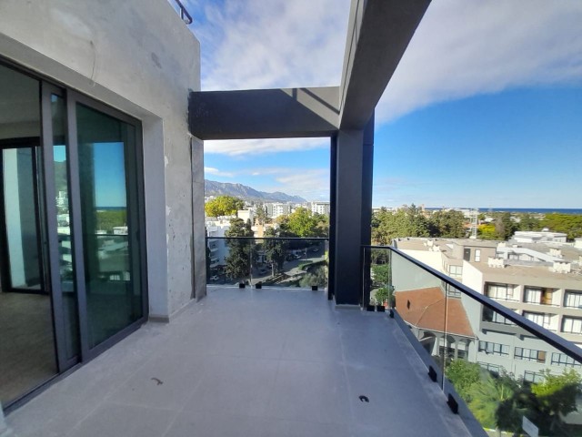 Luxuriöses 2+1-Penthouse mit herrlichem Meerblick im Herzen von Kyrenia