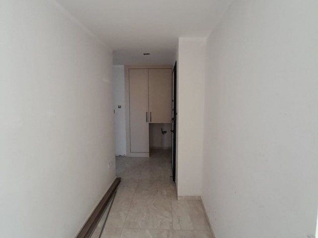 Girne'nin kalbinde muhteşem deniz manzaralı lüks 2+1 penthouse