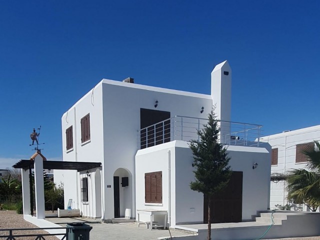 Villa mit 4 Schlafzimmern und herrlicher Aussicht in Küçük Erenköy KER10