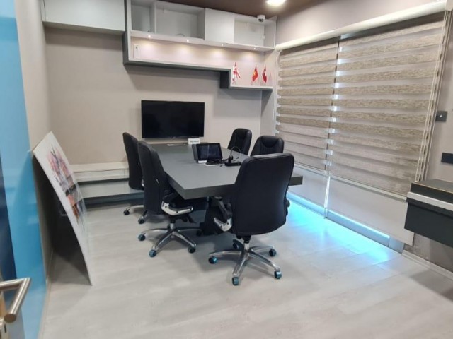 KÜÇÜK KAYMAKLI'DA SATILIK MODERN OFİS!