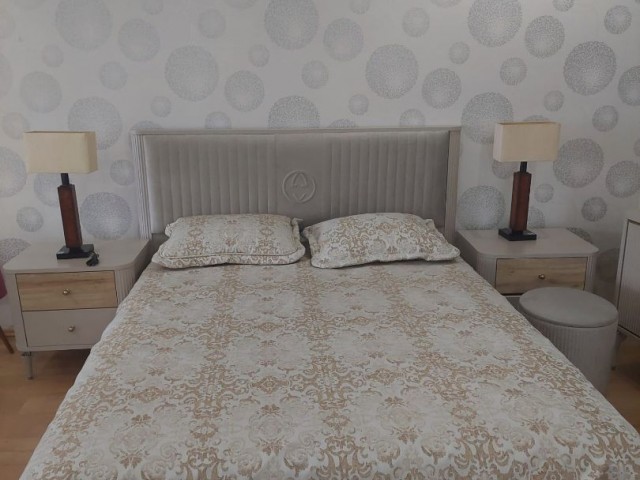 تخت برای فروش in Yeni Erenköy, ایسکله