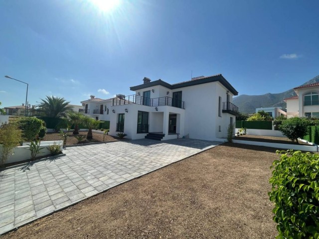 Kyrenia Bellapais 3+1 Luxusvilla zu verkaufen