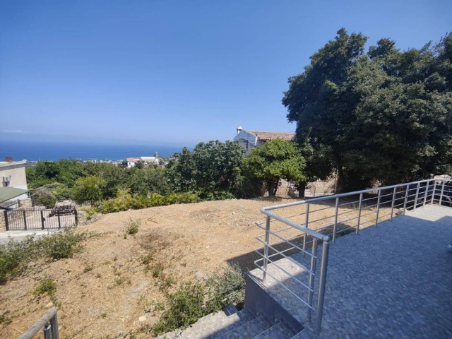 Duplex-Villa zum Verkauf mit herrlichem Blick auf die Berge und das Meer in Başpınar