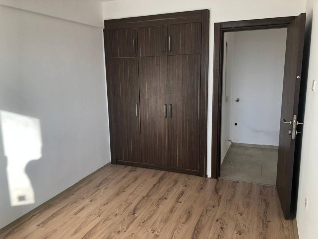 Nikosia Balikesir Airport Road 3+1 Wohnung zu verkaufen