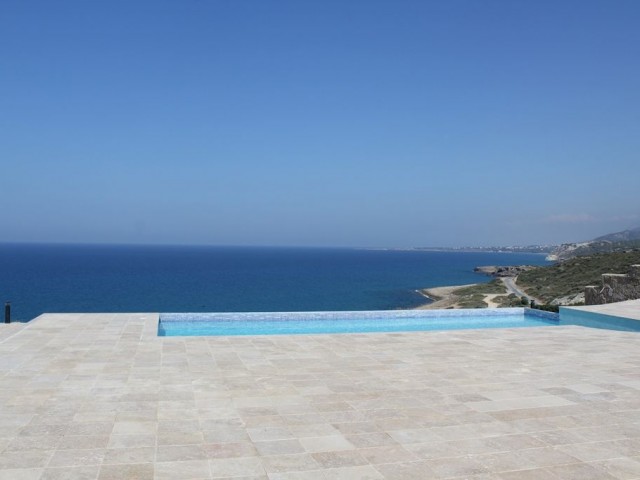 Wunderschöne Villa zum Verkauf mit Blick auf die Natur und das Meer ** 