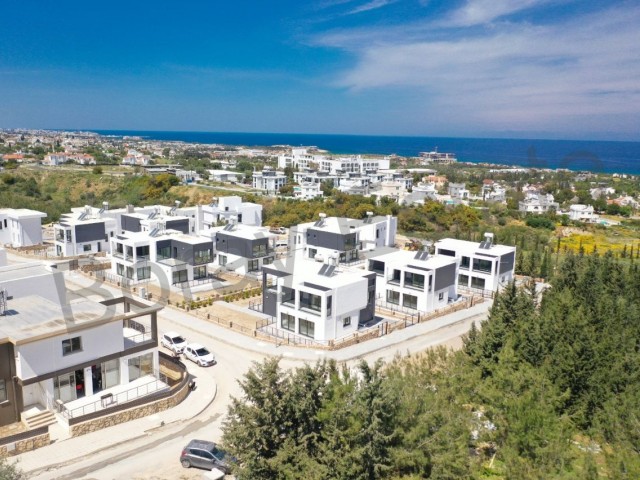 Moderne Villen zum Verkauf in malerischer Lage in Catalkoy, Kyrenia