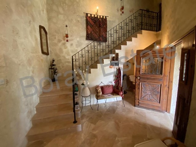  3+1 stone house with pool for rent in Edremit- (annual rental to family)