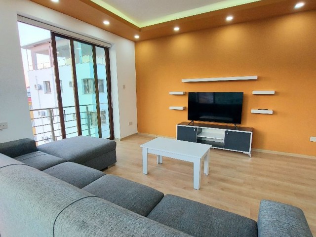 Luxury 2+1 apartment for rent in girne city center 