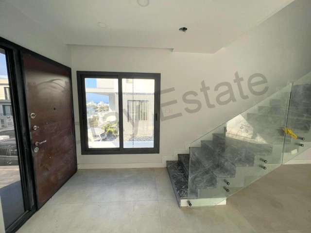 Luxurious 3+1 New Villa for Sale in a Prestigious Site 2 Minutes from the Ring Road in Edremit