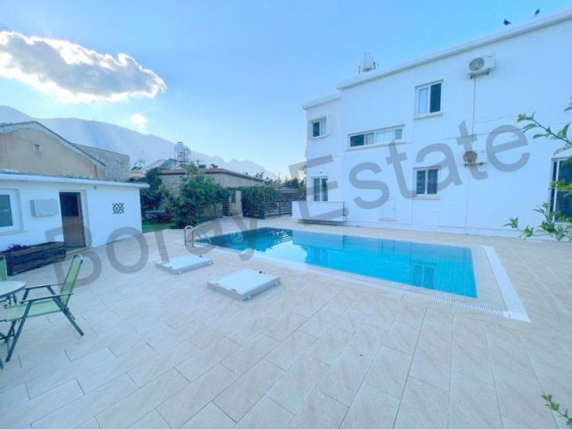 Villa For Sale in Alsancak, Kyrenia