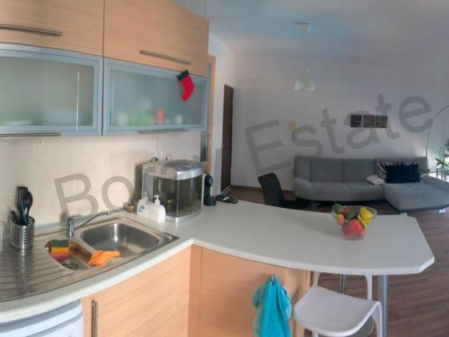 2+1 spacious flat in a complex with pool in the center of Kyrenia