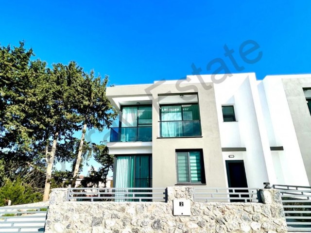 3+1 villa in site with pool