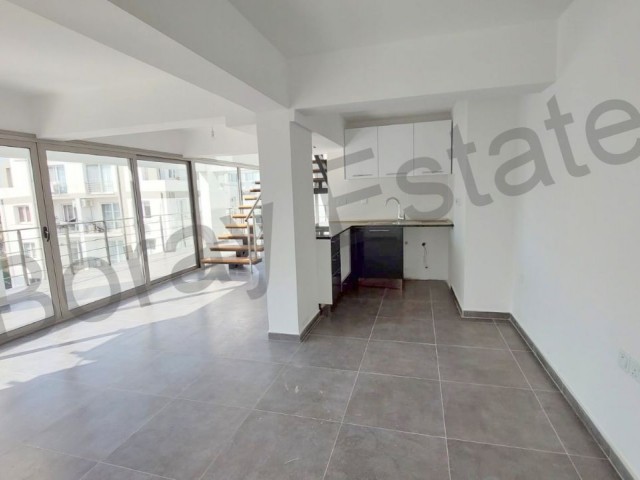 Penthouse with 2 bedrooms for sale in Kyrenia Center