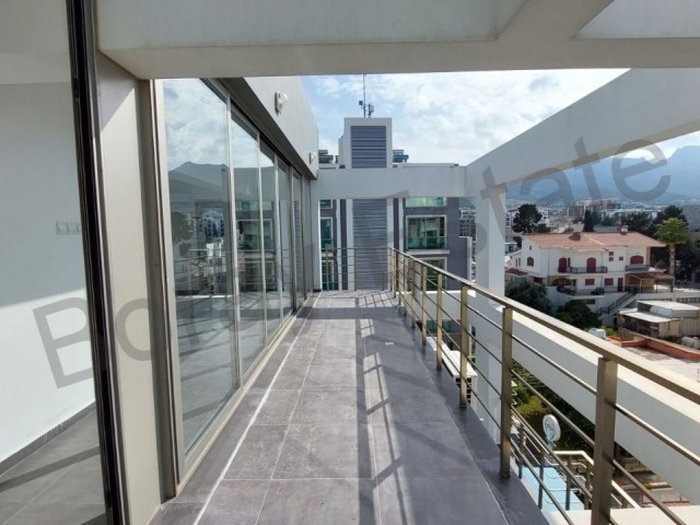 Penthouse mit 2 Schlafzimmern zum Verkauf im Kyrenia Center