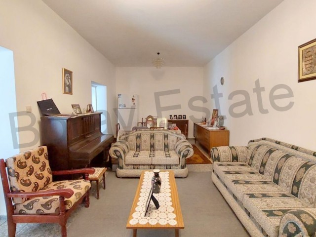 Spacious 2 bedroom apartment with garden in Girne Lapt