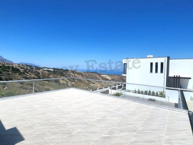 4+2 Triplex Luxury Villa with Pool in Girne Arapköy Area  Within 2 acres of land, 450 m2 indoor usage area