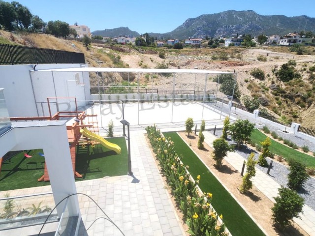 Triplex Luxury Villa with 4+2 Pool in 2 Decares of Land in Girne Arapköy Area
