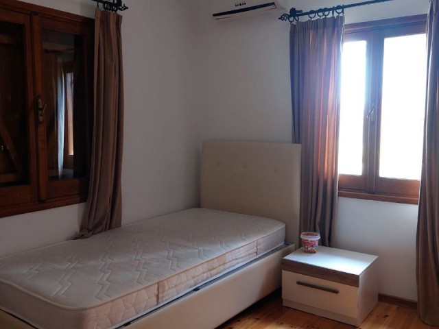 ویلا 3 خوابه برای فروش در Girne Bellapais با استخر و باغ خود