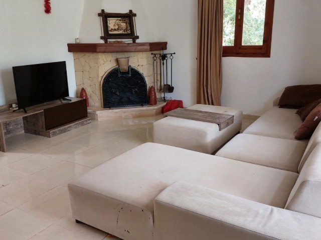 3 bedroom Villa for sale in Girne Bellapais with its own pool and garden